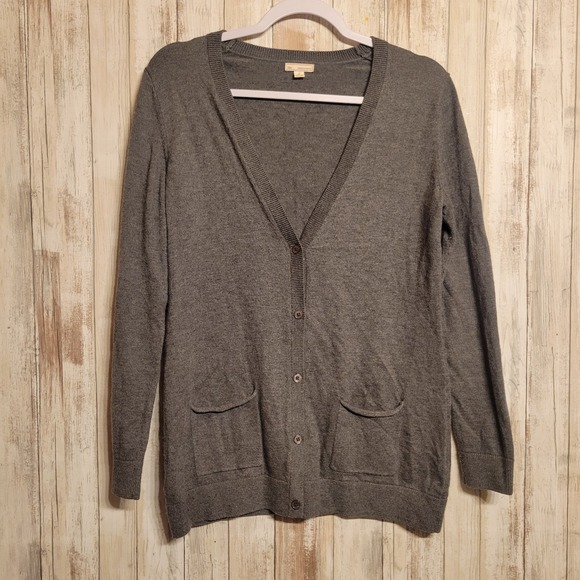 GAP Women's‎ M V Neck Button Down Cardigan In Classic Gray - Picture 1 of 4